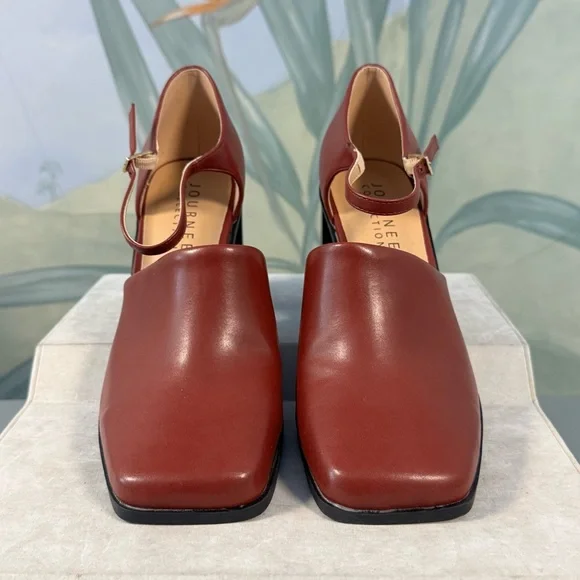 Journee Collection women’s sandals size 10, NWOT Burgundy Block Heel Shoes - Picture 4 of 8